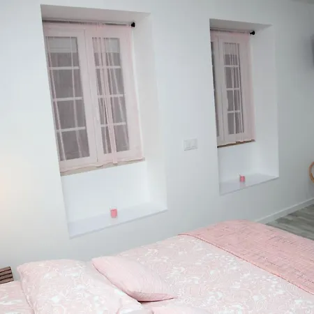 Apartment Bed & Seaside - Rosa *